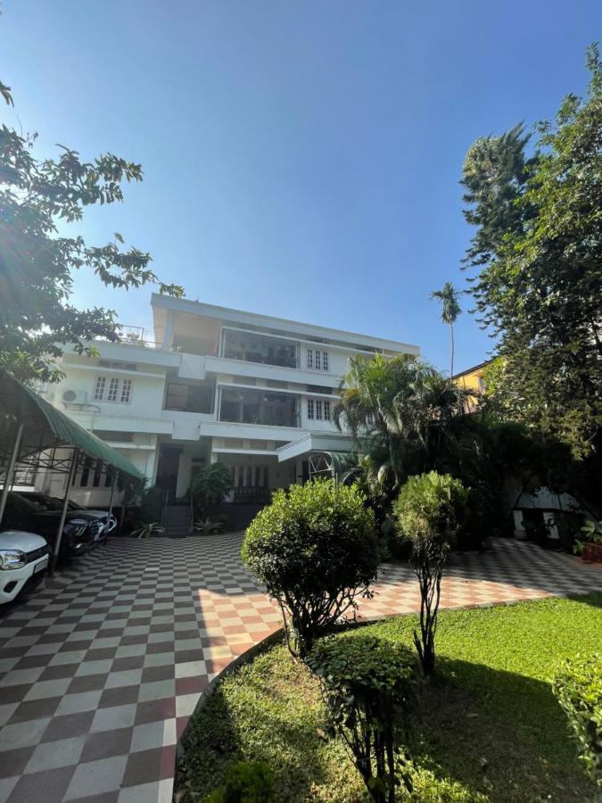 The Choudhury Manor Homestay Guwahati Exterior foto