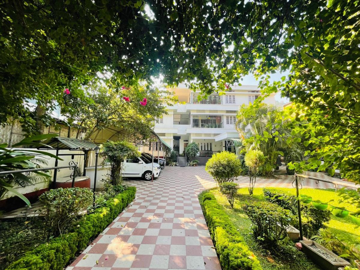 The Choudhury Manor Homestay Guwahati Exterior foto